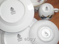 16 Pieces (4) 4-Piece Place Settings 1961 Royal Worcester England Evesham Gold