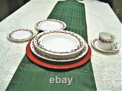 1987 Royal Worcester Holly Ribbons Christmas Dinnerware 6-Piece Place Setting