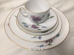 (29) Royal Worcester'Astley' (6) 5-piece Oven to Table PLACE SETTINGS Mint