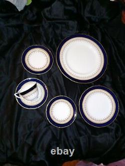 4-6 Piece. Setting Royal Worcester REGENCY Blue Fine China Dinnerware Dining Set