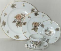 46 Pc Royal Worcester China Service for 8 Dorchester 5 Pc Place Setting Fall +++