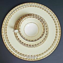 ANTIQUE ROYAL WORCESTER GOLD LAUREL CREAM AND WHITE 8 Setting Dinner Salad Cup