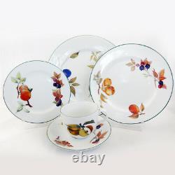 EVESHAM VALE by Royal Worcester 5 Piece Place Setting NEW NEVER USED