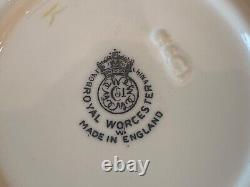 Estate 1951 12 pc Royal Worcester Embassy (Light Green) Cream soup bowl/saucer