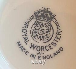 Estate 1951 12 pc Royal Worcester Embassy (Light Green) Cream soup bowl/saucer