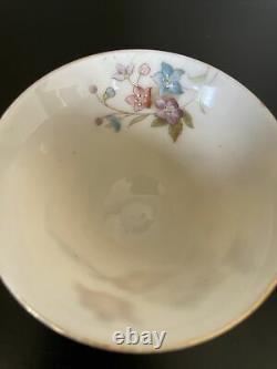 Grainger & Co Worcester Blush Ivory Spur Handle Tea Cup And Saucer Set Antique