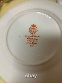 NEW 1967 Chamberlain Royal Worcester Fine Bone China England 17 pc Tea Set
