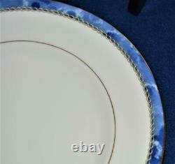 New ROYAL WORCESTER England Blue Marble Border MEDICI 5 Pieces Place Settings