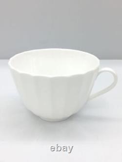 ROYAL WORCESTER #4 Cup & Saucer 5-piece set white