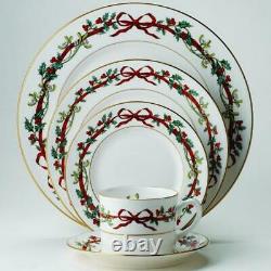 ROYAL WORCESTER HOLLY RIBBONS 5-pc PLACE SETTING SVC FOR 8 NEW IN BOX