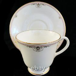 ROYAL WORCESTER ROYAL COURT 5 Piece Place Setting NEW NEVER USED made in England