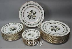 ROYAL WORCESTER UNUSED CHINA SET for 12 BERNINA MINT 60 Pieces