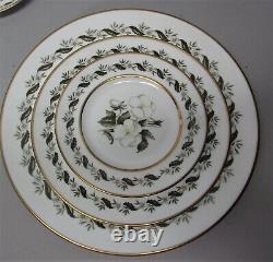 ROYAL WORCESTER UNUSED CHINA SET for 12 BERNINA MINT 60 Pieces