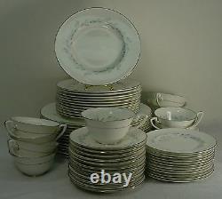 ROYAL WORCESTER china BRIDAL WREATH Z2650 pattern 60-Piece Set Service for 12