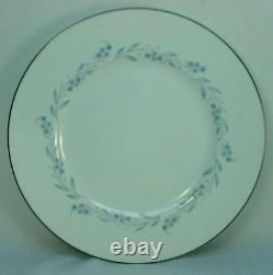 ROYAL WORCESTER china BRIDAL WREATH Z2650 pattern 60-Piece Set Service for 12