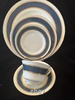 Royal Worcester Belvoir Five piece service for 10 Bone china England