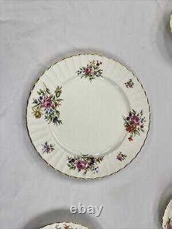 Royal Worcester Bone China ROANOKE 12 Place Settings Of 5 Pieces Plus Extras (C)