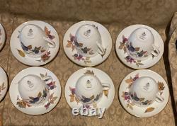 Royal Worcester EVESHAM GOLD Tea Cup & Saucer Set Lot Of 8 (16 Pieces) Vintage