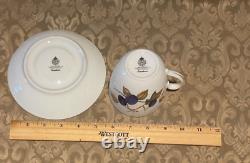 Royal Worcester EVESHAM GOLD Tea Cup & Saucer Set Lot Of 8 (16 Pieces) Vintage