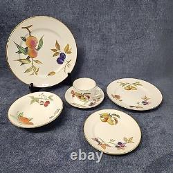 Royal Worcester Evesham Gold 5pc Dinner Service 14, 49 Serving, 110 Total bsmt