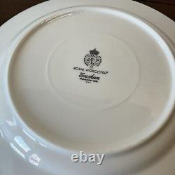 Royal Worcester Evesham Gold Rim Dinner Plates Set of 4