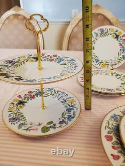 Royal Worcester Fairfield Set of 4 Dinner Salad Plates Tiered Tray