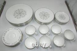 Royal Worcester Fine Bone China Bridal Lace 39 Piece 8 Setting Dinner Dish Set