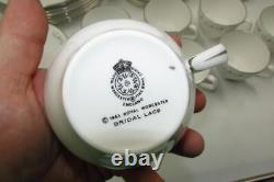 Royal Worcester Fine Bone China Bridal Lace 39 Piece 8 Setting Dinner Dish Set