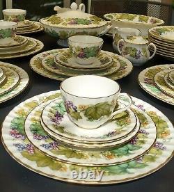 Royal Worcester Fine Bone China, Vine Harvest, 1978, Eng, Table Service For 8