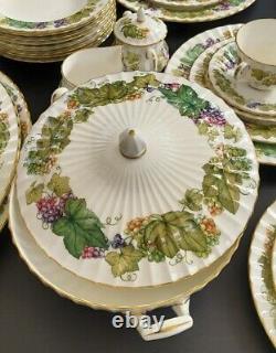 Royal Worcester Fine Bone China, Vine Harvest, 1978, Eng, Table Service For 8