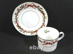 Royal Worcester HOLLY RIBBONS 5 pc SETTING Dinner Salad B&B Plates Cup & Saucer