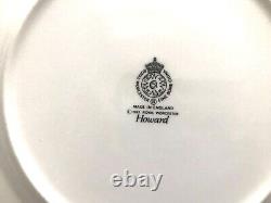 Royal Worcester HOWARD SKY BLUE GOLD TRIM England 4 place setting Fine Bone