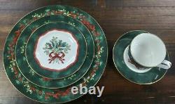 Royal Worcester Holly Ribbons Green 5 Piece Place setting