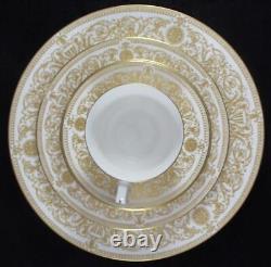 Royal Worcester Hyde Park 5 Piece Place Setting