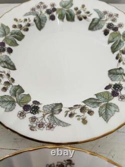 Royal Worcester Lavinia Soup Plate Set Of 4