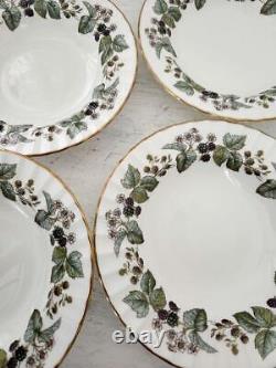 Royal Worcester Lavinia Soup Plate Set Of 4