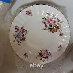 Royal Worcester Roanoke 20 Piece Set Plates Cups Floral Pattern China JH1756