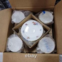 Royal Worcester Roanoke 20 Piece Set Plates Cups Floral Pattern China JH1757