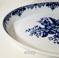 Set Of 2 Large & Small Royal Worcester Hanbury Pattern Oval Baker Blue and White