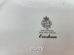 Set Of 8-Royal Worcester Evesham Gold Dinner Plates 10-1/8