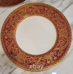 Set of 10 Royal Worcester Dinner Plates With Gold Scrollwork