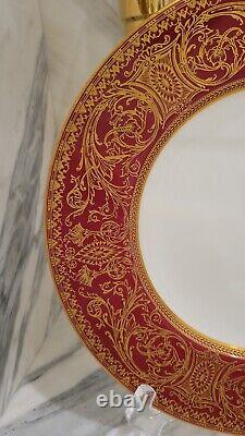 Set of 10 Royal Worcester Dinner Plates With Gold Scrollwork