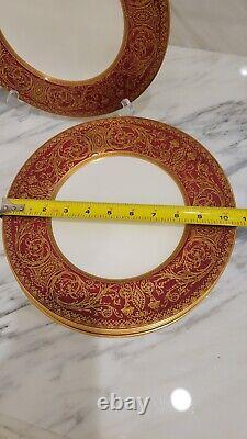 Set of 10 Royal Worcester Dinner Plates With Gold Scrollwork