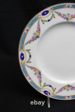 Set of 11 Royal Worcester 1916 Edwardian Era Adam Style 9 1/4 Luncheon Plates
