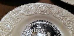 Set of 12 Wedgwood Etruria Porcelain Dinner Plates