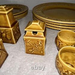 Set of 19 Royal WorcesterFruit Orchard Crown Ware Made in England Very Rare VTG