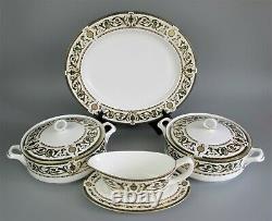 Superb Royal Worcester Windsor Dinner Service Set. 8 place setting. Plates Bowls
